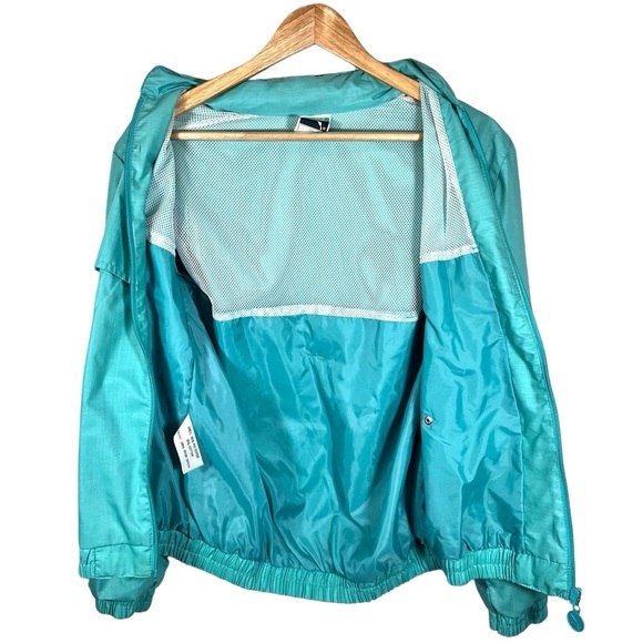 Vintage Unisex Puma Aqua Blue Windbreaker Jacket with Hidden Hood Size Medium - Picture 3 of 11